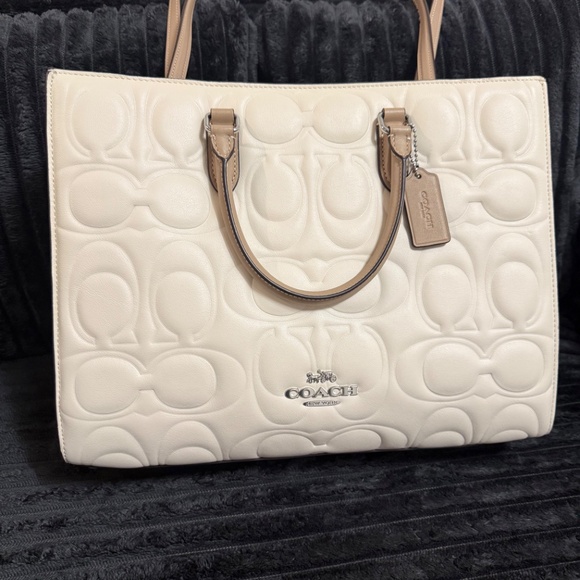 Maggie Tote Bag In Blocked Signature Leather - Picture 6 of 11